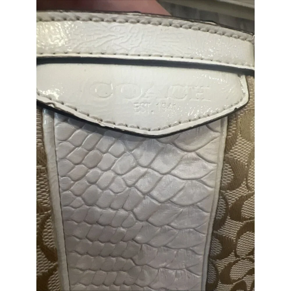 Coach Reptile Stripe Signature C Classic Bag / Tote / Purse - Picture 15 of 15